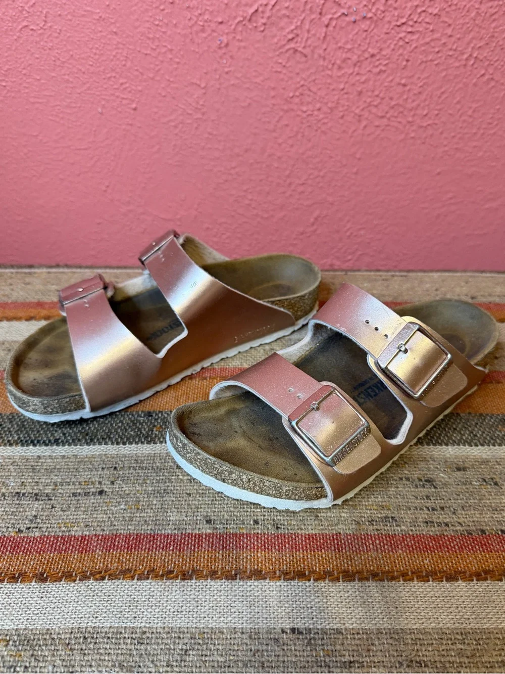 Kids Birkenstocks Rose Gold size 33 | US 2-2.5